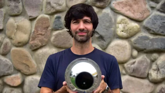 Mientras detienen el escaneo en España, Worldcoin insiste en abarcar Latam (mano a mano con Martín Mazza, una de las cabezas)