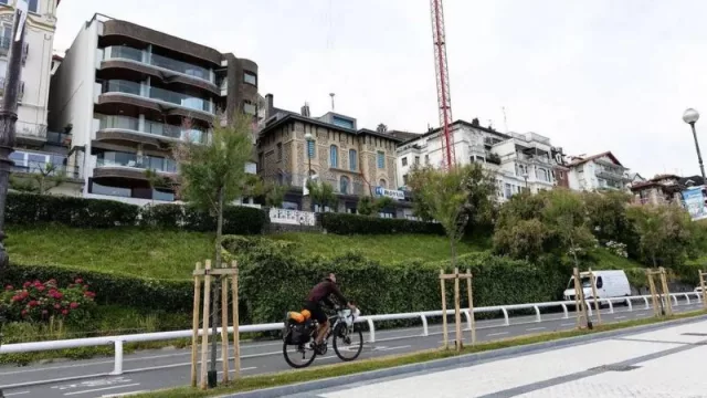 Donostia, Madrid y A Coruña encabezan el ranking de las capitales de provincia menos rentables en julio