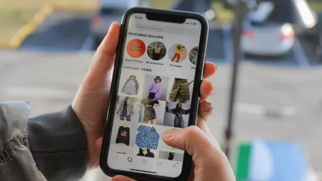 eBay pagará más de 1.000 millones de euros por la plataforma de compraventa de ropa de segunda mano Depop